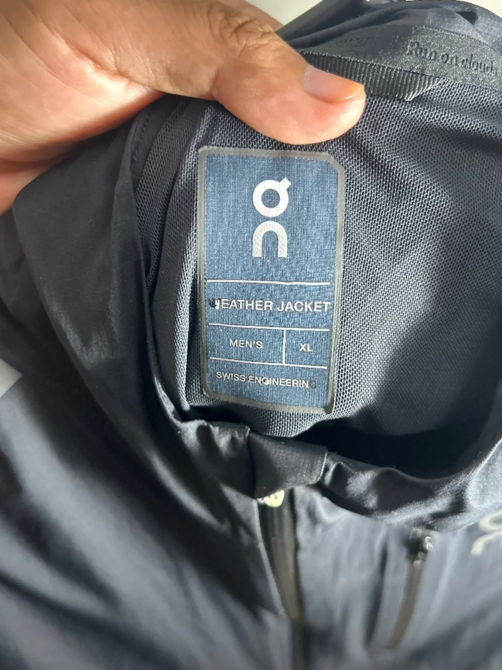 On Running Weather Jacket Cloud Men XL Lightweight Water Resistant Packable